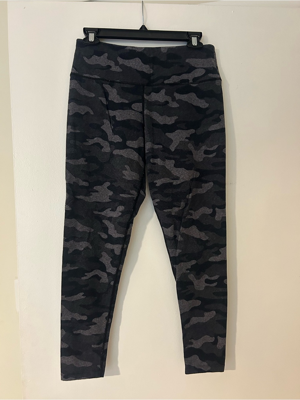 Calvin Klein Black & Gray Camo Leggings